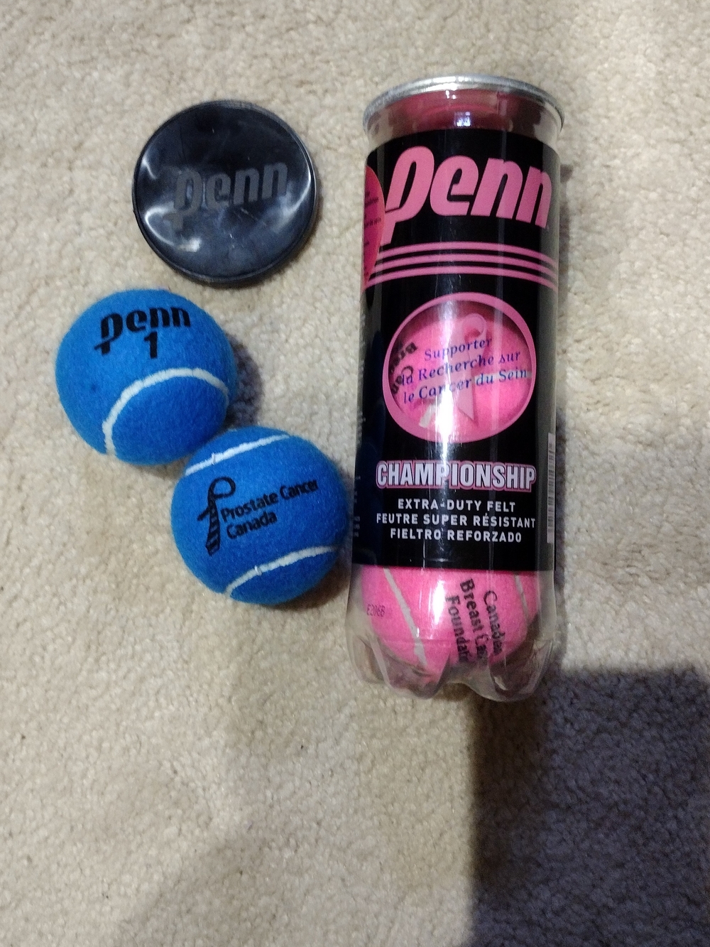 Penn 3 Championship Pink and 2 Blue Tennis Balls